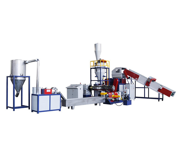 喂料塑料擠出造粒機(jī)具有良好的喂料特性 喂料塑料擠出造粒機(jī)具有良好的喂料特性